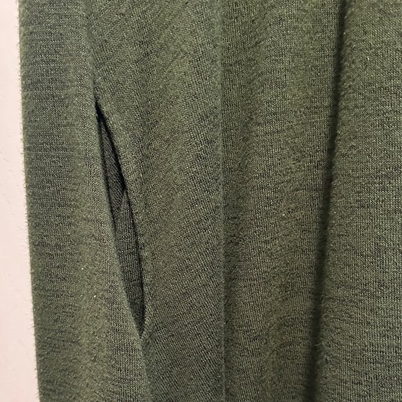 New Directions Dark Green Sleeveless Tunic - Picture 3 of 5